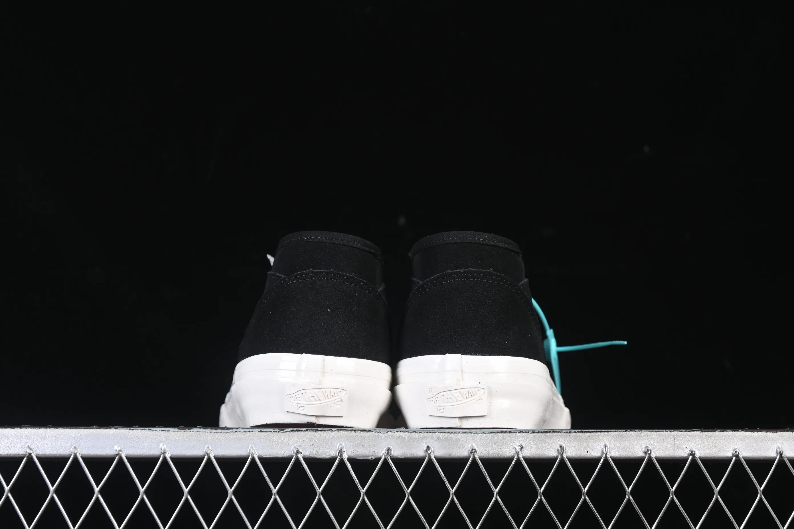 All categories Vans Vans series Vans Mid Vans China Vans Half Cab Reissue 33 Vans official retro casual simple versatile skateboard shoes VN000S86BLA